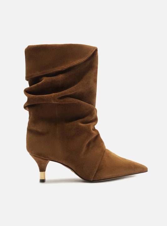 Bota Marrom Suede Cano Médio Salto Fino Slouch