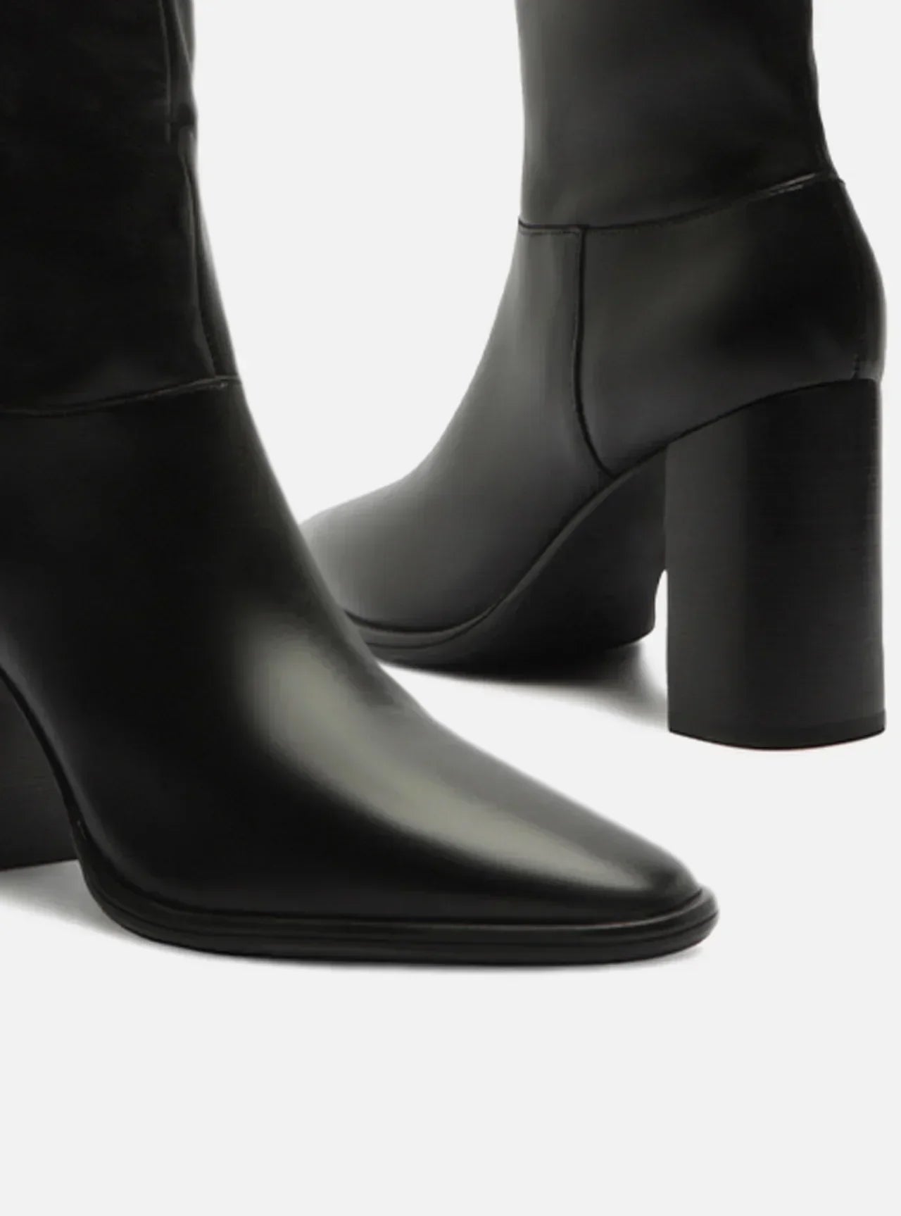 Bota Over The Knee Preta Couro Salto Alto