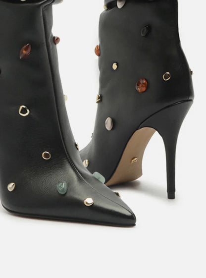 Bota Preta Couro Salto Fino Slouchy Pedras