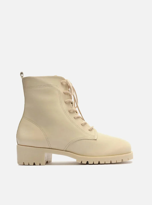 Coturno Off-White Couro Tratorado Básico